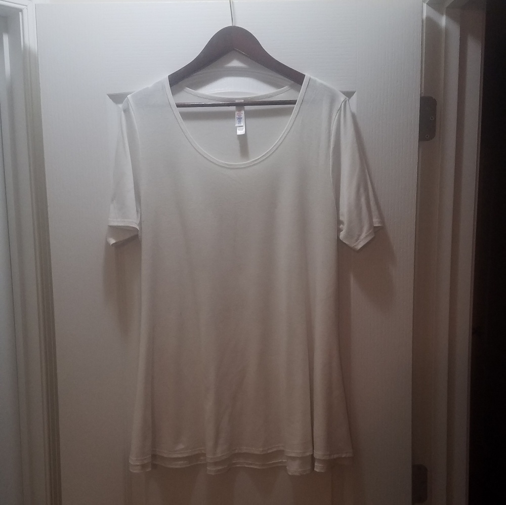 Lularoe perfect tee